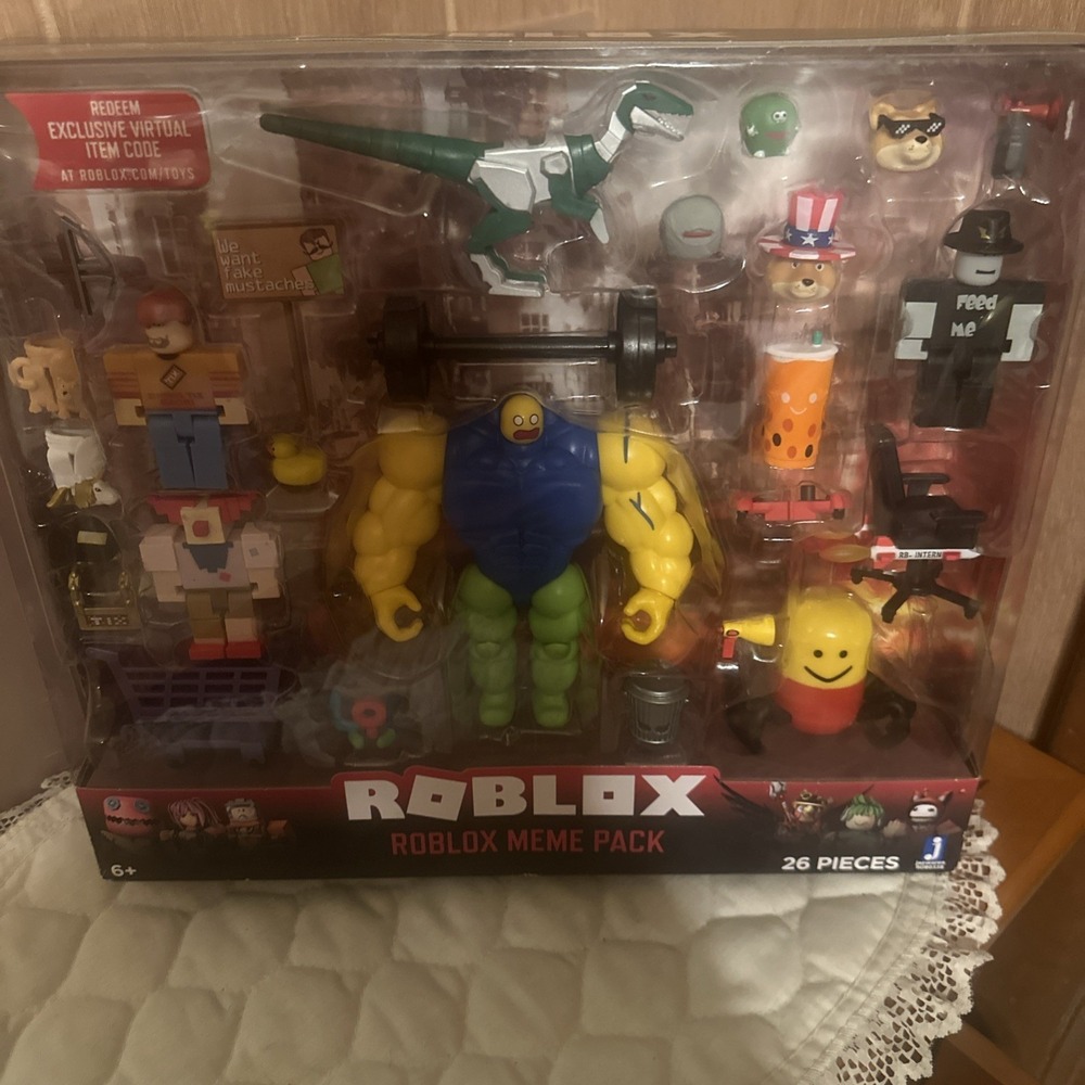 Jazwares Roblox Meme Pack Playset 26 Piece Set In Box